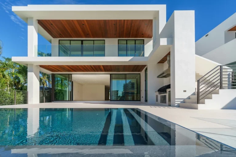 buying and selling houses in Australia