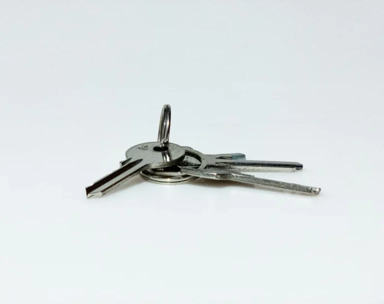 buying and selling properties in Australian