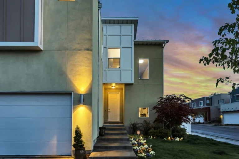 buying and selling properties in Australia